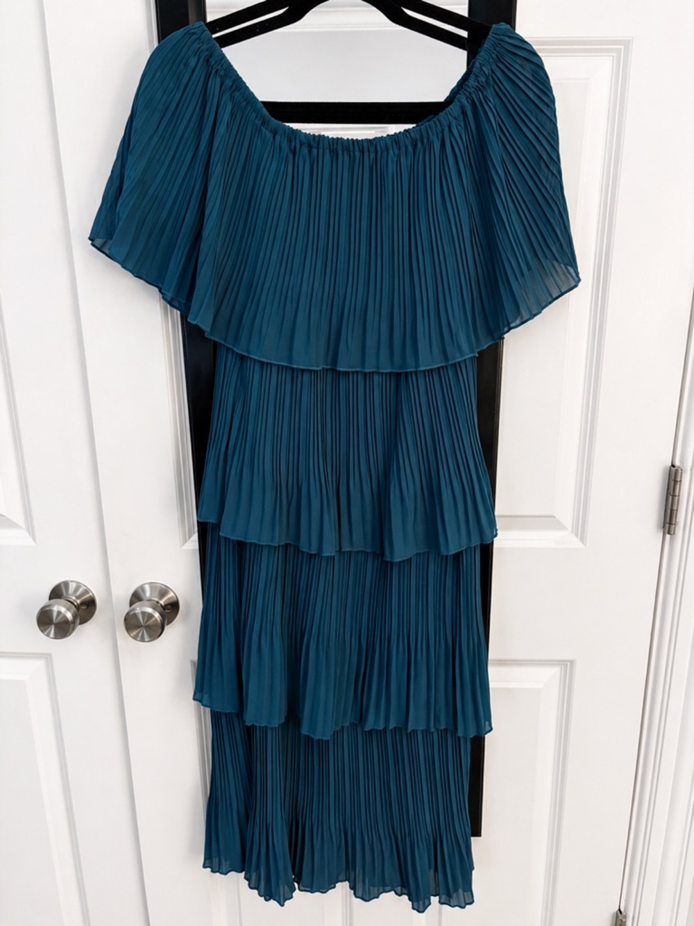 Blue Off-Shoulder Tiered Pleated Dress